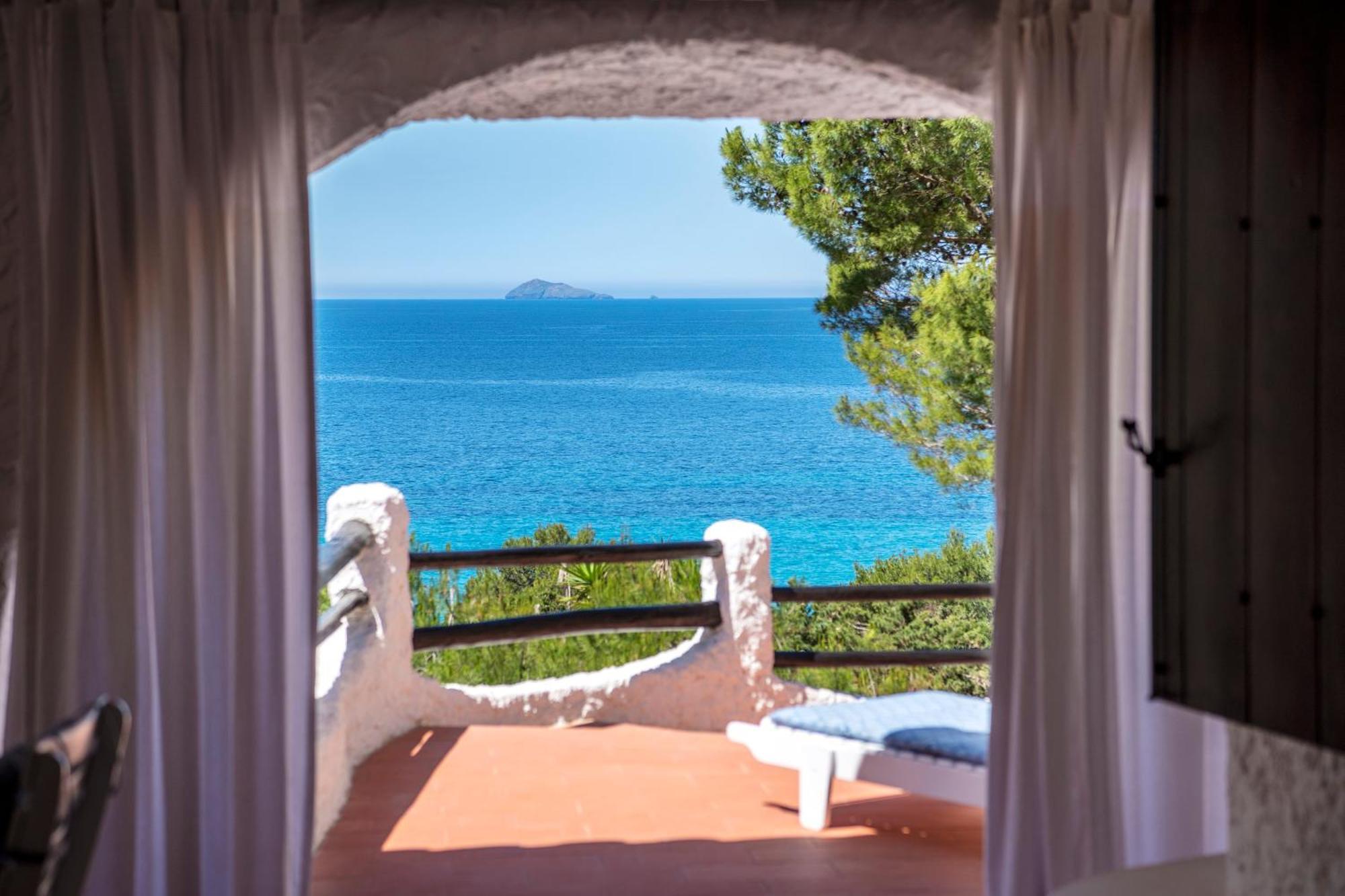 Villa Eliana sul Mare Porto Pino Exterior foto