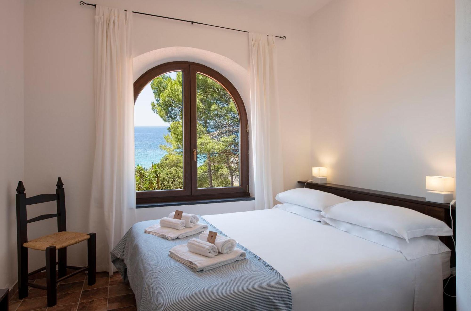 Villa Eliana sul Mare Porto Pino Exterior foto