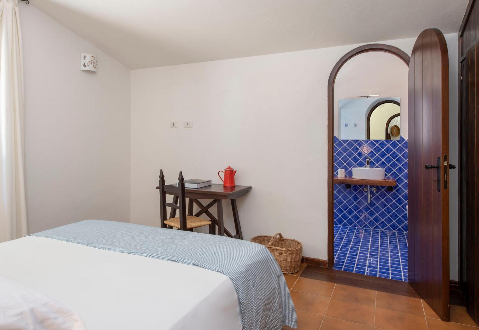 Villa Eliana sul Mare Porto Pino Exterior foto